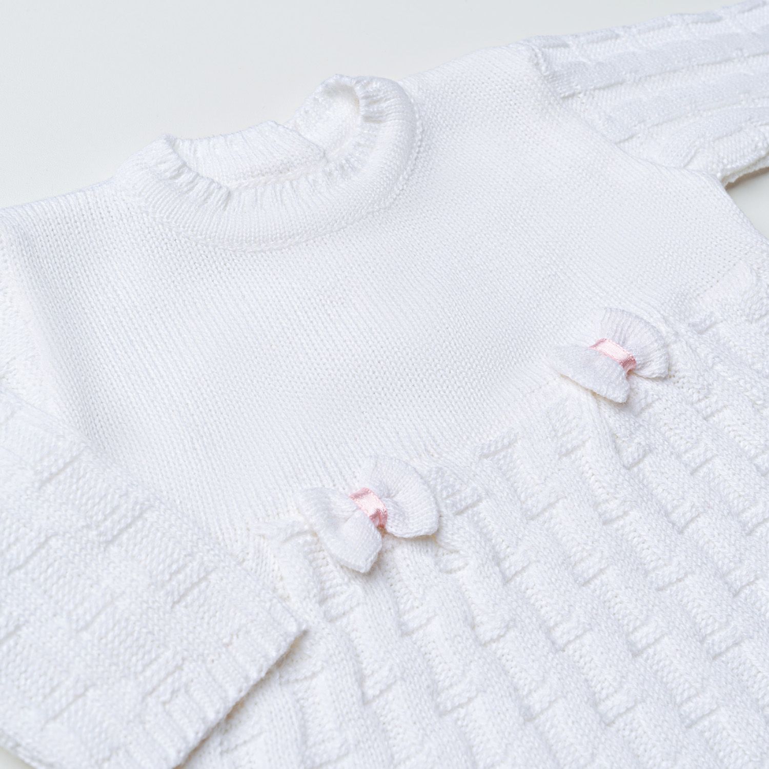 Saída Maternidade Tricot Vestido e Calça Tijolinho e Lacinhos Branco 02 Peças 