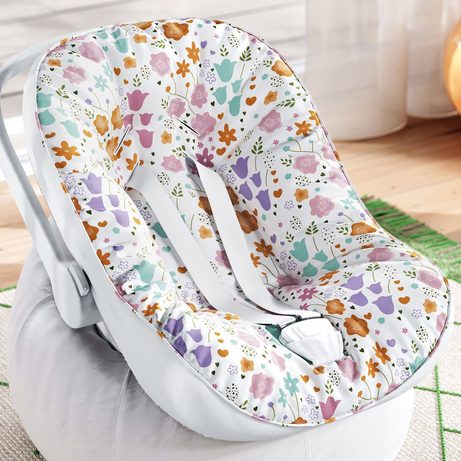 Capa de Bebê Conforto com Protetor de Cinto Buquê de Flores Colorido